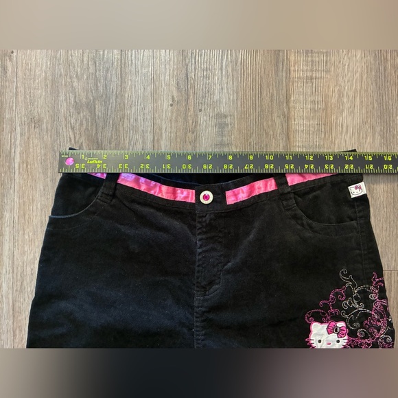 Vintage 2006 Hello Kitty Pants Girls XL Black Velvet Embroidered Y2K - Picture 6 of 9